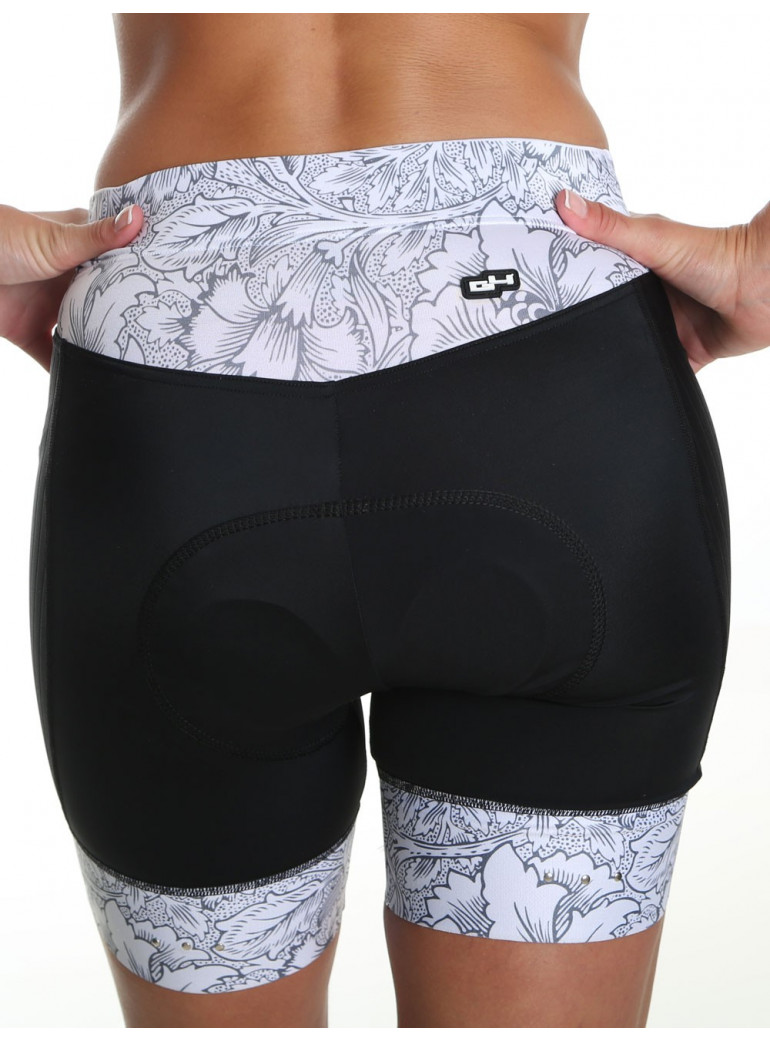 Women's cycling shorts Distinguished