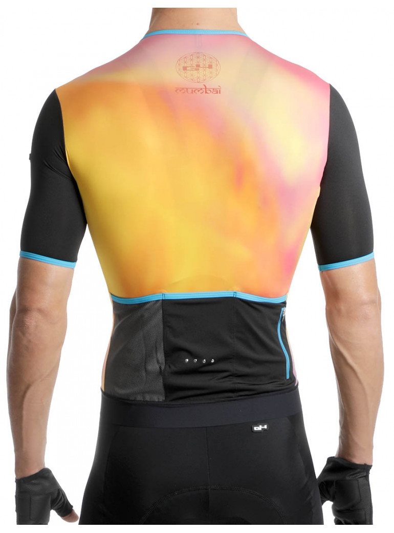 MAN CYCLING JERSEY MUMBAI