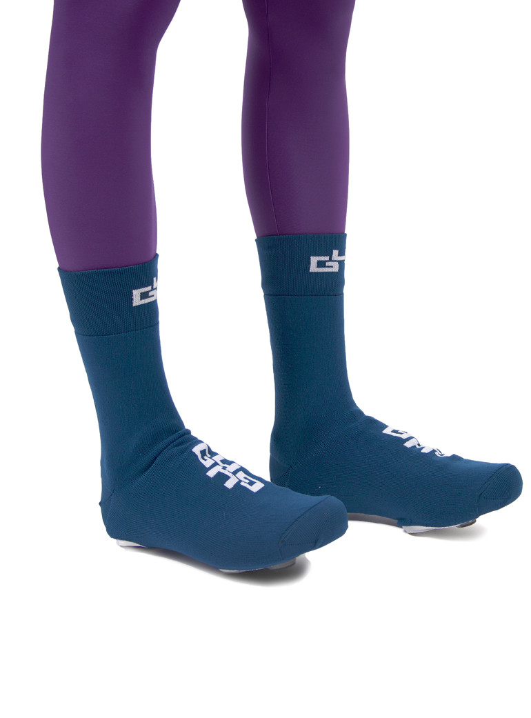 mid-season cycling overshoes socks