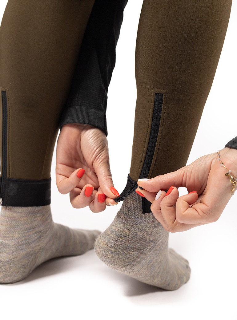 woman cycling tights without straps