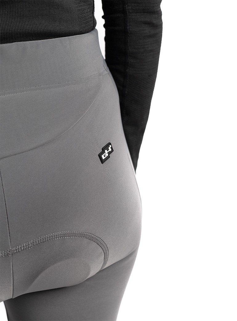 winter woman cycling tights