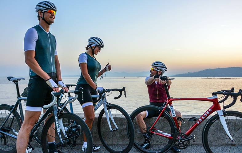 Sundried Maillot de Cyclisme à Manches Courtes pour Femme Kit de Cyclisme pour vélo de Route et de vélo de Montagne 