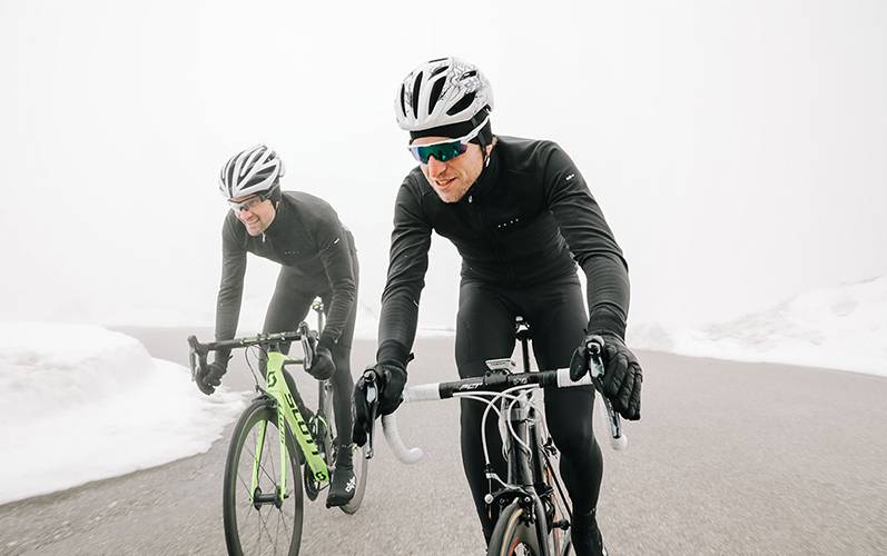 Cycling equipment to face the freezing cold in winter