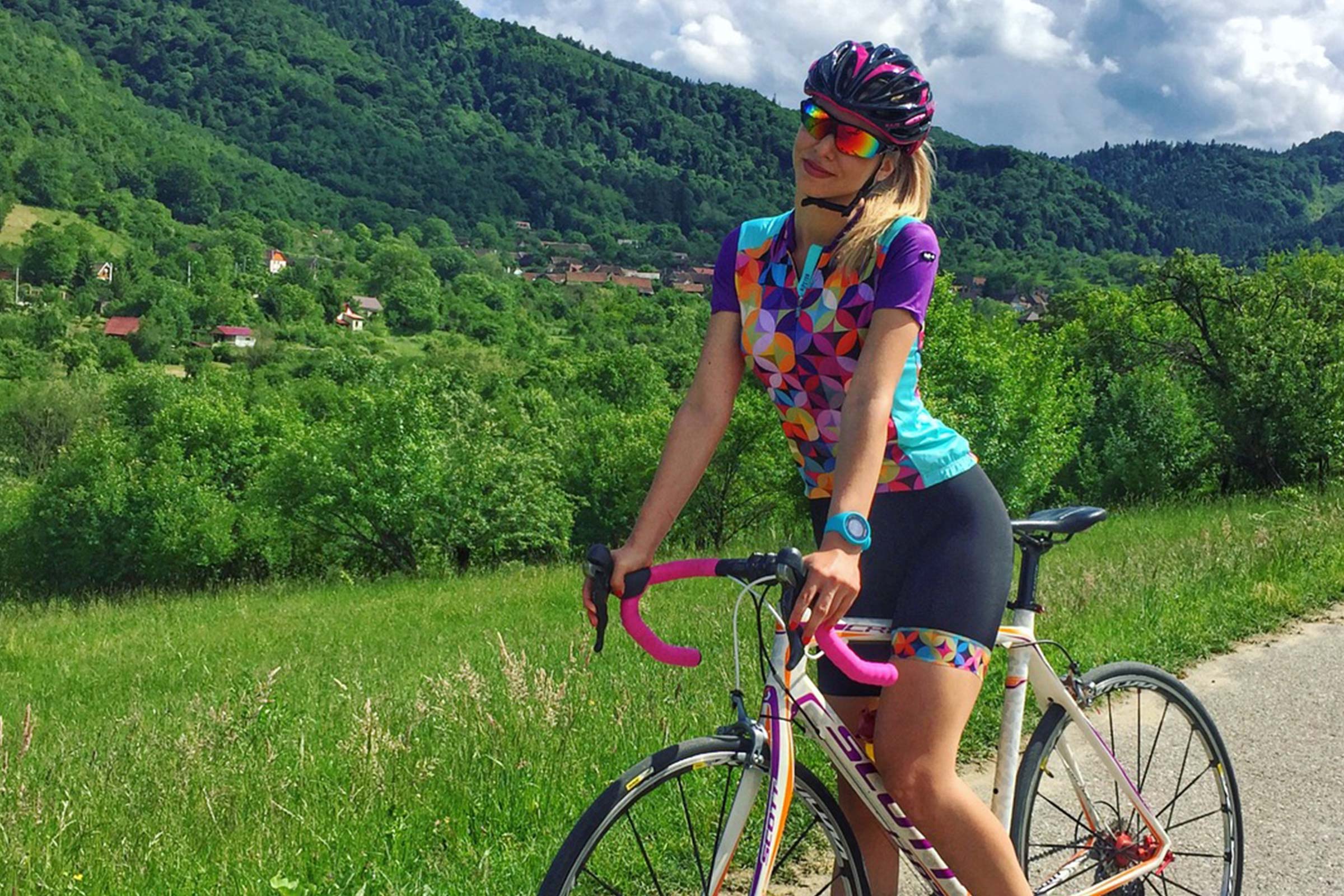 Larisa Chinces Ambassadrice Cyclisme G4 Dimension maillot cuissard